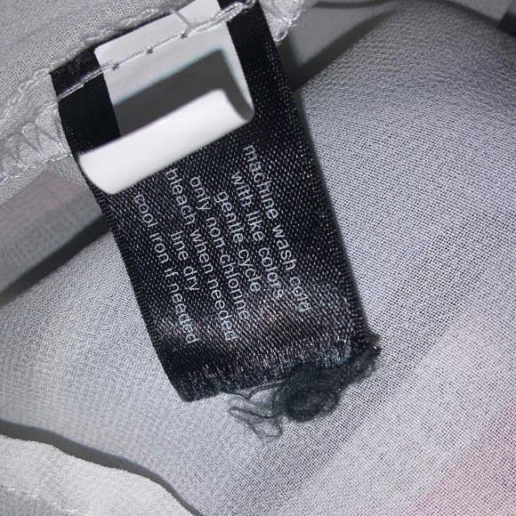 Lane Bryant striped chiffon Cinched Waist Blouse Size 16 V neck covered buttons - Picture 8 of 8